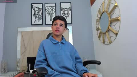 Snapshot of owen__johnson chatting on 10/15/25, 11:32 Owen Johnson online show from 10/15/25, 11:32