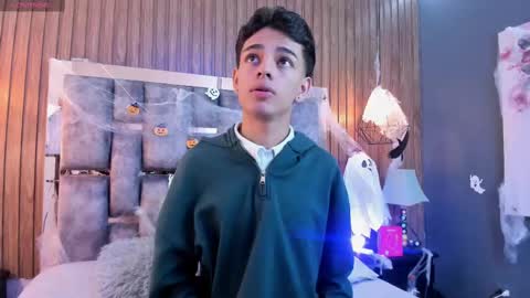 Owen Johnson online show from 11/01/25, 11:56