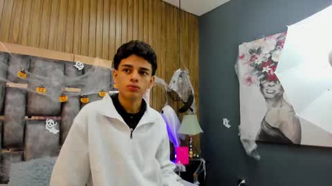 Owen Johnson online show from 11/03/25, 12:17