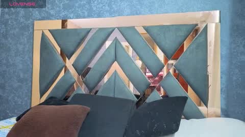 owen desmond online show from 10/12/25, 02:43