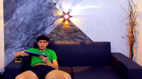 Snapshot of owen_mccarthy chatting on 01/25/25, 03:51 owen_mccarthy online show from 01/25/25, 03:51