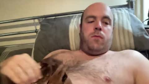 Owen2022 online show from 04/18/26, 06:28