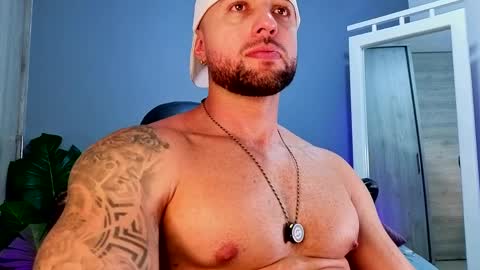 Maximus Owen online show from 04/09/26, 06:13