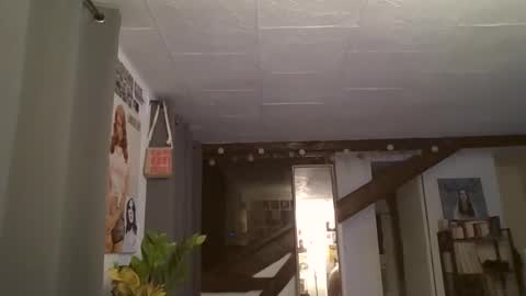 Flix online show from 12/05/25, 12:52