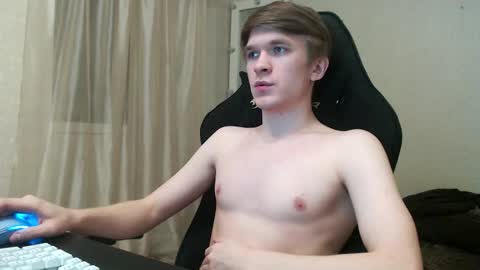 Snapshot of oydikey chatting on 12/19/25, 11:56 Oydin online show from 12/19/25, 11:56