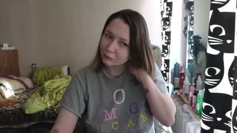 Snapshot of ozalin chatting on 02/24/26, 10:13 ozalin online show from 02/24/26, 10:13