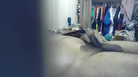 Snapshot of ozchaad chatting on 10/19/25, 11:55 ozchaad online show from 10/19/25, 11:55