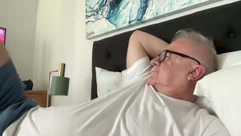 ozhairybearxxxx online show from 12/02/24, 06:52