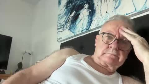 ozhairybearxxxx online show from 12/06/24, 01:07