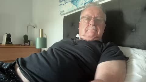 ozhairybearxxxx online show from 12/11/24, 07:25