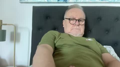 ozhairybearxxxx online show from 11/04/25, 11:15