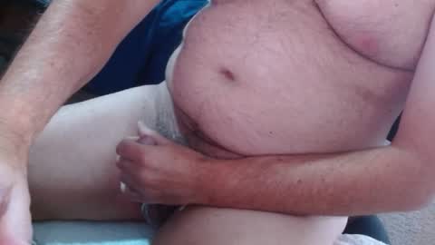 Snapshot of ozzieozzieoi chatting on 12/11/24, 12:54 HairyolOz online show from 12/11/24, 12:54