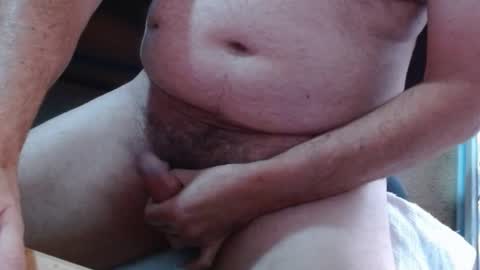 Snapshot of ozzieozzieoi chatting on 01/16/25, 02:19 HairyolOz online show from 01/16/25, 02:19