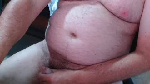 Snapshot of ozzieozzieoi chatting on 02/27/25, 01:59 HairyolOz online show from 02/27/25, 01:59