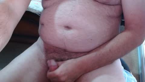 Snapshot of ozzieozzieoi chatting on 03/11/25, 01:16 HairyolOz online show from 03/11/25, 01:16