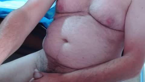 Snapshot of ozzieozzieoi chatting on 10/29/25, 01:52 HairyolOz online show from 10/29/25, 01:52