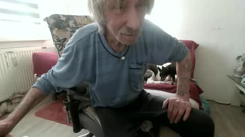 p83291869 online show from 03/02/26, 08:32