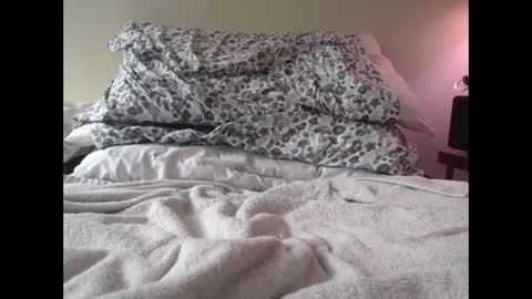 p guin12345 online show from 03/07/25, 04:22