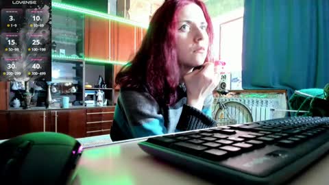 Snapshot of pa1e_pr1ncess chatting on 01/04/25, 10:16 Ella online show from 01/04/25, 10:16