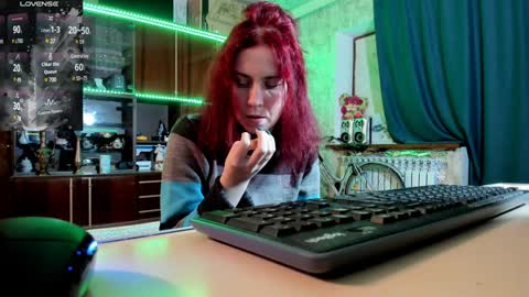 Snapshot of pa1e_pr1ncess chatting on 01/04/25, 03:17 Ella online show from 01/04/25, 03:17