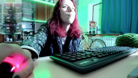 Snapshot of pa1e_pr1ncess chatting on 01/10/25, 02:45 Ella online show from 01/10/25, 02:45