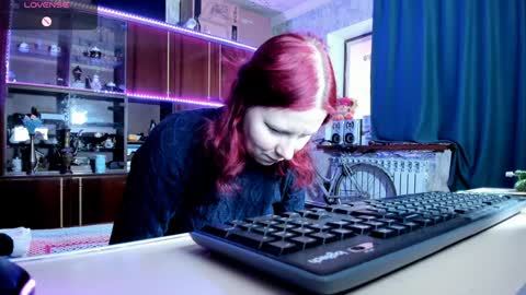 Snapshot of pa1e_pr1ncess chatting on 01/15/25, 01:20 Ella online show from 01/15/25, 01:20