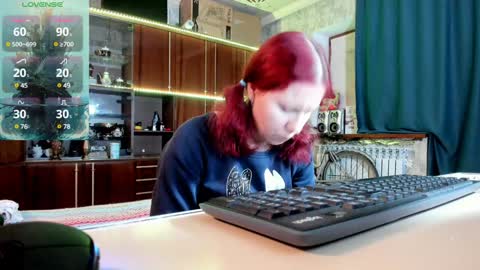 Snapshot of pa1e_pr1ncess chatting on 01/26/25, 03:47 Ella online show from 01/26/25, 03:47