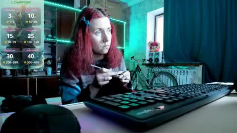 Snapshot of pa1e_pr1ncess chatting on 02/20/25, 01:30 Ella online show from 02/20/25, 01:30
