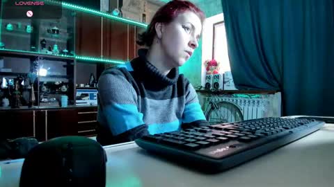 Snapshot of pa1e_pr1ncess chatting on 03/03/25, 06:15 Ella online show from 03/03/25, 06:15