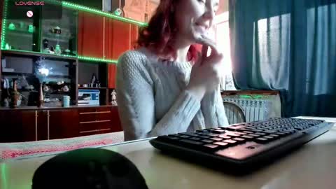 Snapshot of pa1e_pr1ncess chatting on 03/07/25, 01:18 Ella online show from 03/07/25, 01:18