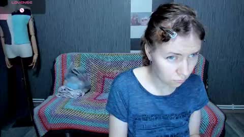 Snapshot of pa1e_pr1ncess chatting on 10/02/25, 07:37 Ella online show from 10/02/25, 07:37