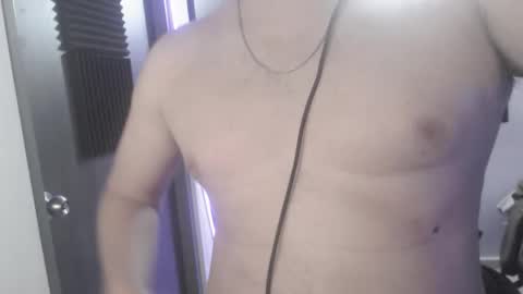 Snapshot of pablo6gomez91994 chatting on 10/17/25, 10:34 Marco online show from 10/17/25, 10:34