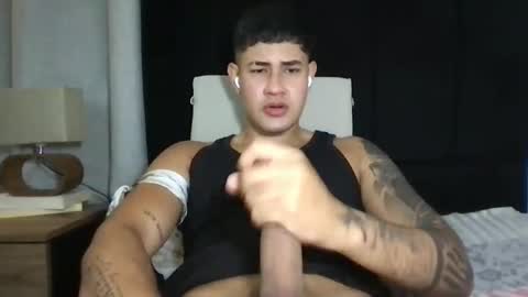 Snapshot of pablo_boston chatting on 12/01/24, 11:25 Javi online show from 12/01/24, 11:25