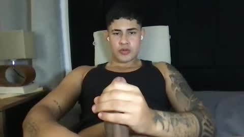 Snapshot of pablo_boston chatting on 01/09/25, 04:41 Javi online show from 01/09/25, 04:41