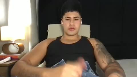 Snapshot of pablo_boston chatting on 03/09/25, 07:23 Javi online show from 03/09/25, 07:23