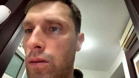 Snapshot of pablo_feet chatting on 11/01/25, 02:46 Paolo 187 84 online show from 11/01/25, 02:46