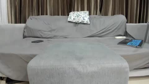 Snapshot of pablo_feet chatting on 01/07/26, 02:25 Paolo 187 84 online show from 01/07/26, 02:25