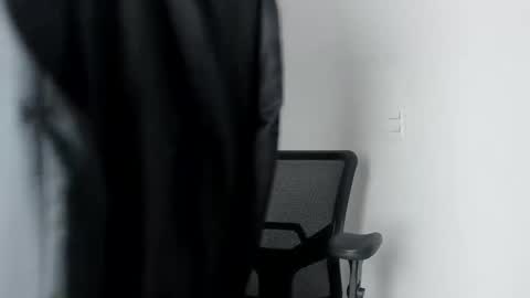 Snapshot of pablo_rincon95 chatting on 01/23/25, 11:48 pablo rincon95 online show from 01/23/25, 11:48