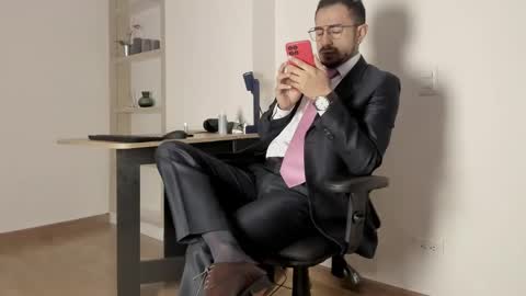 Snapshot of pablo_rincon95 chatting on 01/28/25, 11:49 pablo rincon95 online show from 01/28/25, 11:49