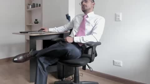 Snapshot of pablo_rincon95 chatting on 01/28/25, 05:56 pablo rincon95 online show from 01/28/25, 05:56