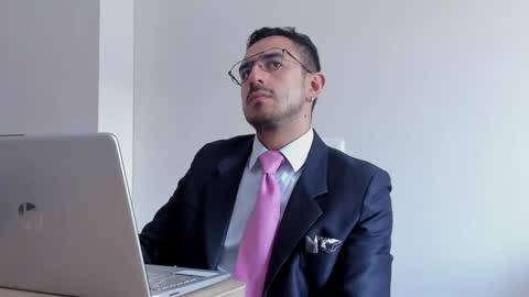 Snapshot of pablo_rincon95 chatting on 02/07/25, 04:35 pablo rincon95 online show from 02/07/25, 04:35