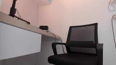 Snapshot of pablo_rincon95 chatting on 02/15/25, 04:45 pablo rincon95 online show from 02/15/25, 04:45