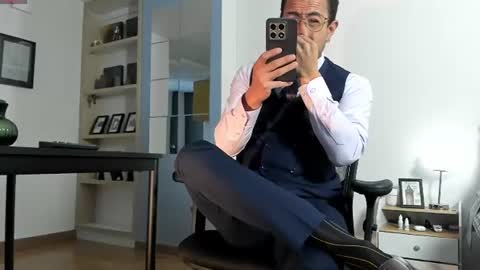 Snapshot of pablo_rincon95 chatting on 06/10/26, 11:31 pablo rincon95 online show from 06/10/26, 11:31