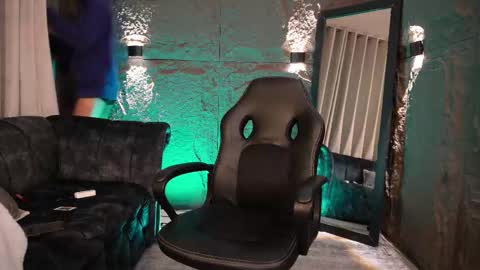 Snapshot of pablo_russoo chatting on 02/18/26, 02:07 pablo online show from 02/18/26, 02:07