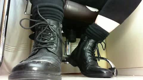 Pablo Meness online show from 03/04/25, 11:11