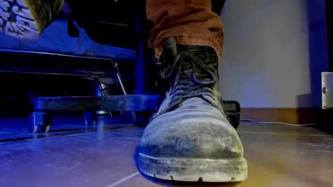 Pablo Meness online show from 02/16/26, 05:20