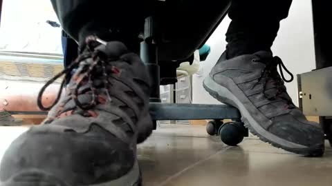 Pablo Meness online show from 02/19/26, 07:04