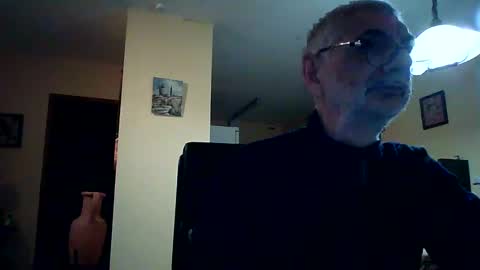 Snapshot of paca84 chatting on 02/25/25, 09:35 paca84 online show from 02/25/25, 09:35