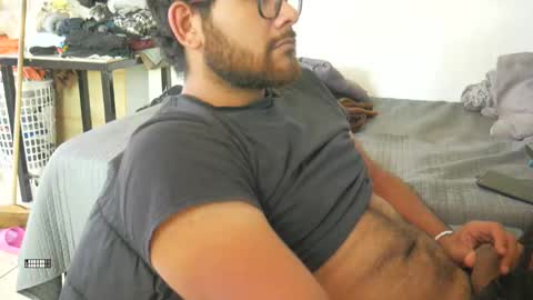 Snapshot of packmanmx chatting on 01/21/25, 08:43 Alberto online show from 01/21/25, 08:43