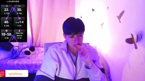 Snapshot of pafebame chatting on 10/18/25, 09:32 Fernanda online show from 10/18/25, 09:32